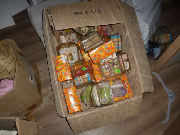 Loja + Vestuário de bebé + Mobiliário Diverso + Marca