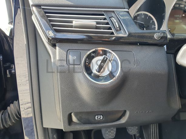 Mercedes-Benz E250 · Ano 2010