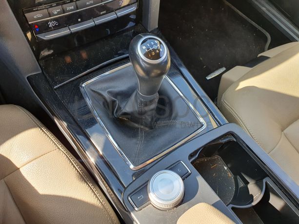 Mercedes-Benz E250 · Ano 2010