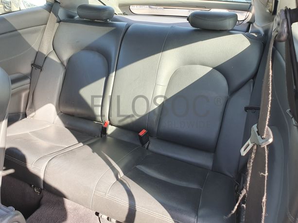 Mercedes-Benz C220 · Ano 2003