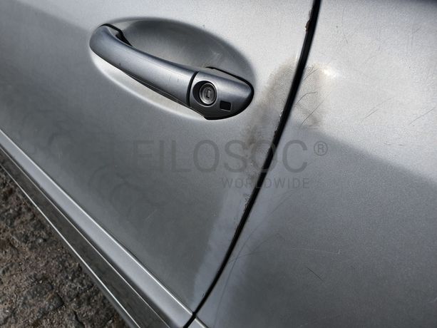 Mercedes-Benz C220 · Ano 2003