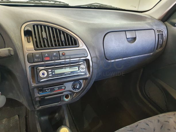 Citroën Saxo · Ano 2002