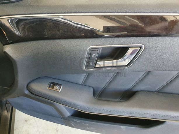 Mercedes-Benz E300 Hybrid · Ano 2012