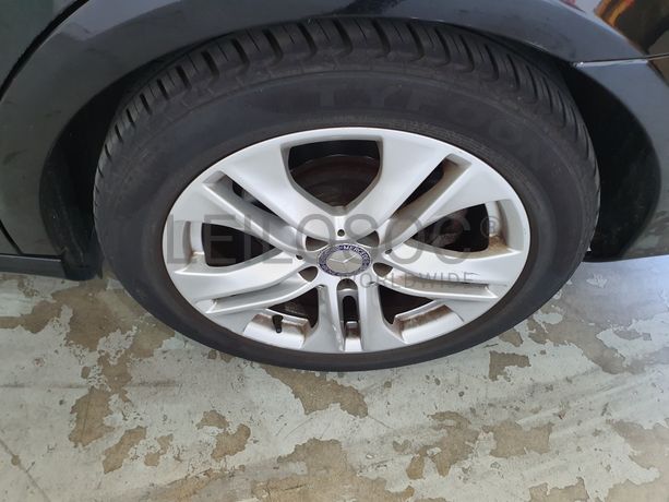 Mercedes-Benz E300 Hybrid · Ano 2012