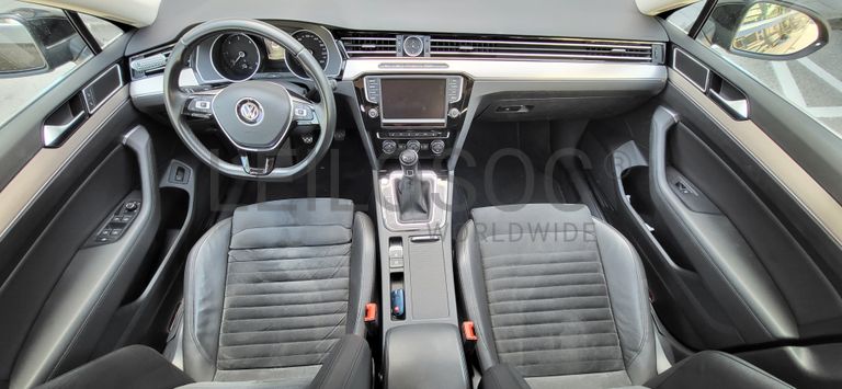 Volkswagen Passat 2.0TDI · Ano 2015