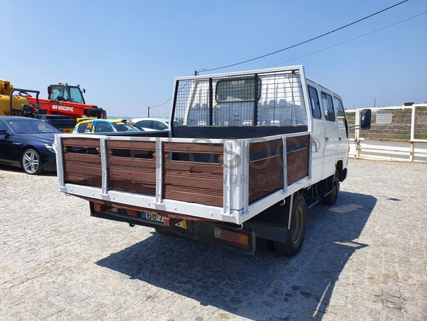 Toyota Dyna 150 · Ano 2001