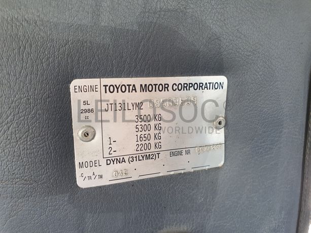 Toyota Dyna 150 · Ano 2001