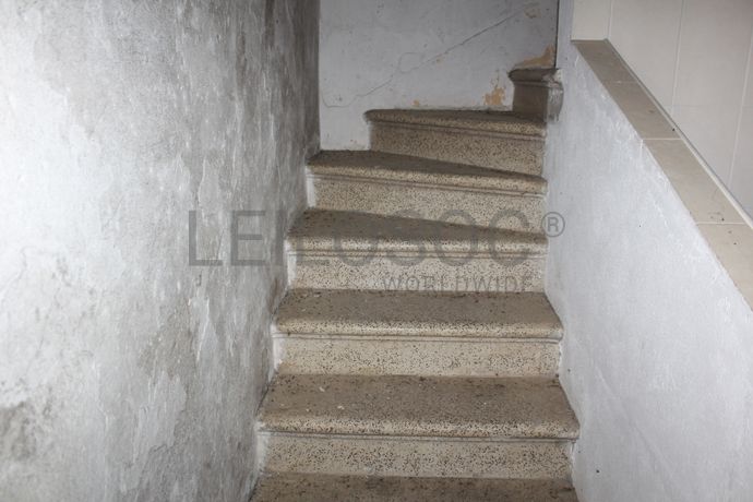 Moradia V3 + Edifício · Portalegre