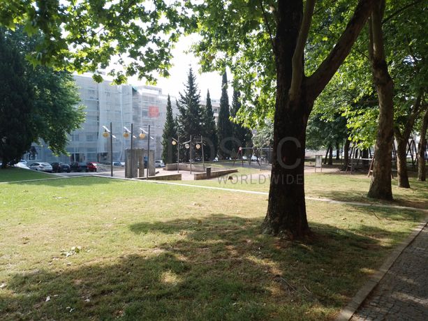 Estabelecimento Comercial · Maia