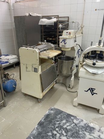 Estabelecimento Comercial · Maia