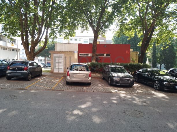 Estabelecimento Comercial · Maia