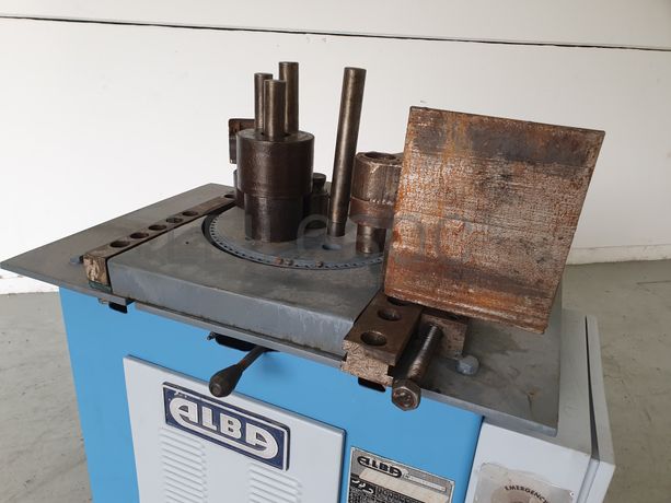 Máquina Dobrar Ferro Alba