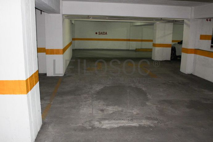 Lugar de Garagem · Lisboa