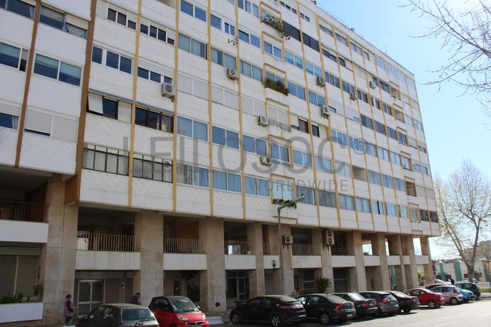 Lugar de Garagem · Lisboa