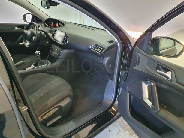 Peugeot 308 · Ano 2015