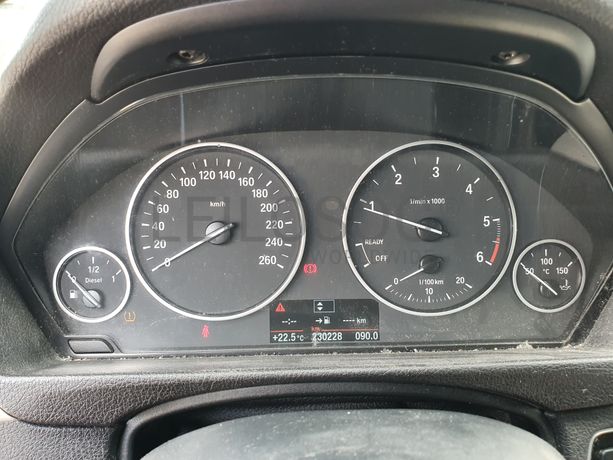 BMW 320D · Ano 2015