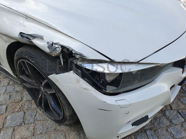 BMW 320D · Ano 2015