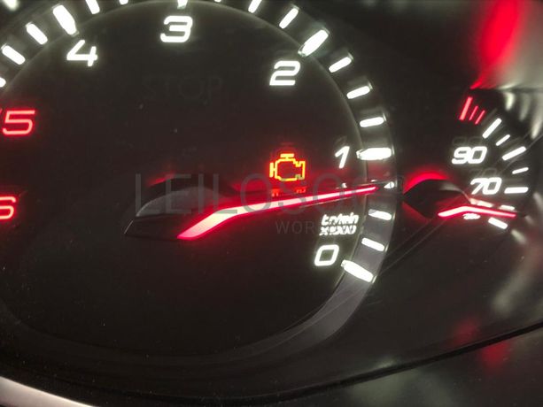 Peugeot 308 · Ano 2017