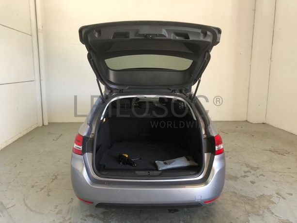 Peugeot 308 · Ano 2017