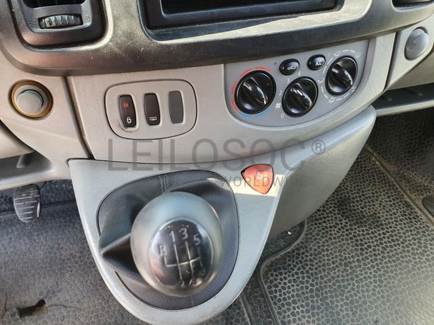 Renault Trafic · Ano 2009