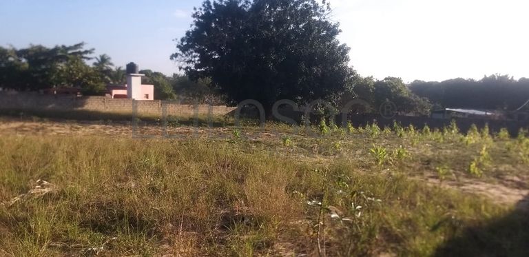 Infraestruturas em terreno