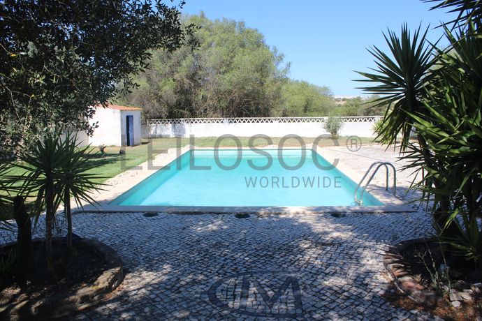 Moradia V3 + Terreno · Beja