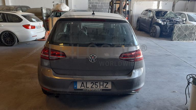 Volkswagen Golf TDI · Ano 2016