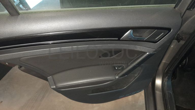 Volkswagen Golf TDI · Ano 2016