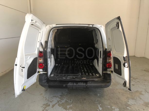 Peugeot Partner · Ano 2017