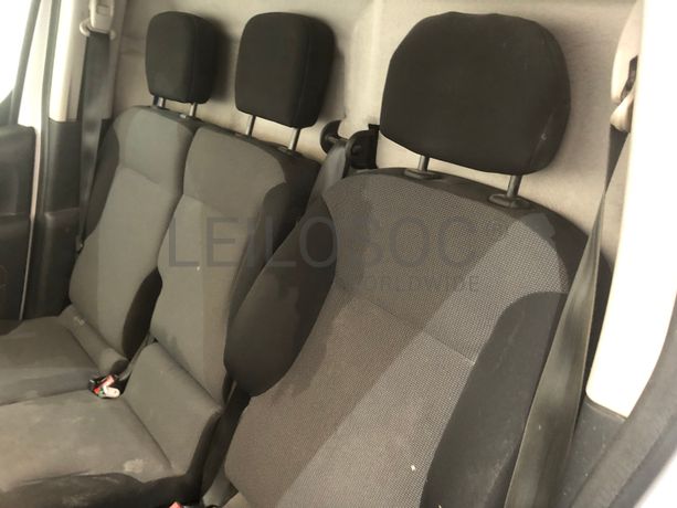 Peugeot Partner · Ano 2017