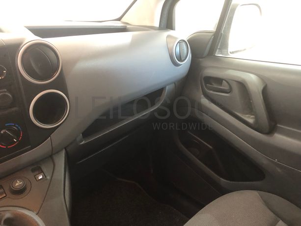 Peugeot Partner · Ano 2017