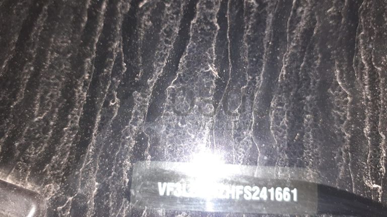 Peugeot 308 · Ano 2015