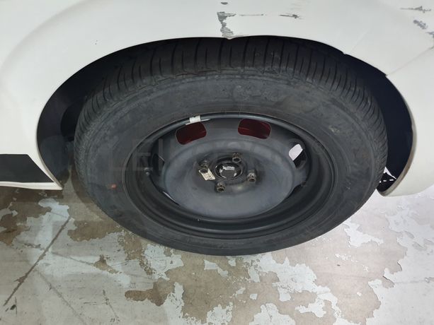 Peugeot 208 · Ano 2013