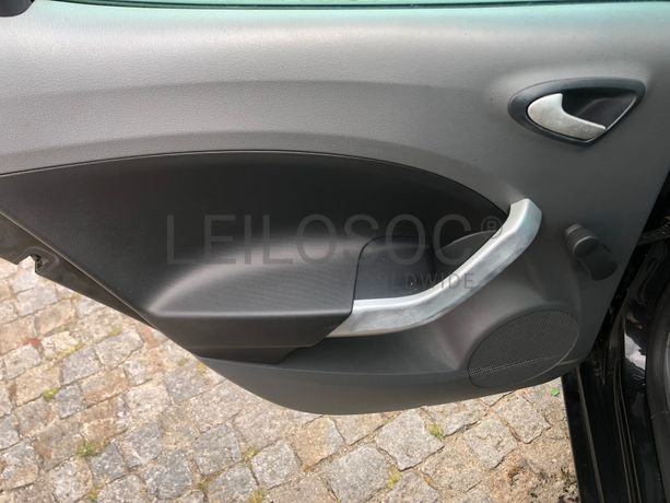 Seat Ibiza TDI · Ano 2012