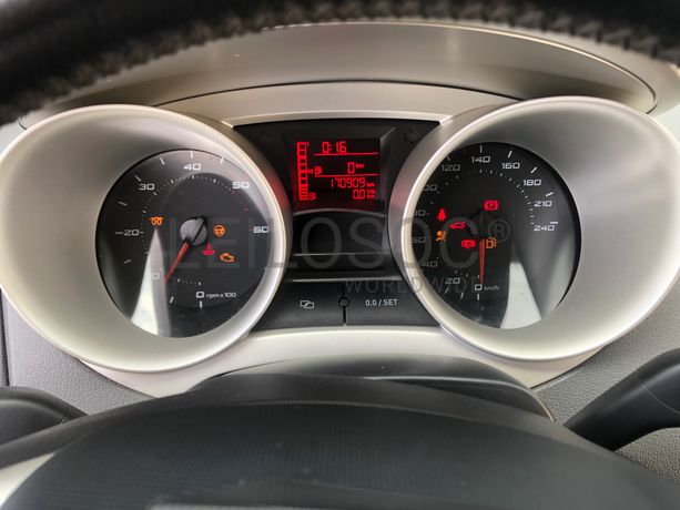 Seat Ibiza TDI · Ano 2012