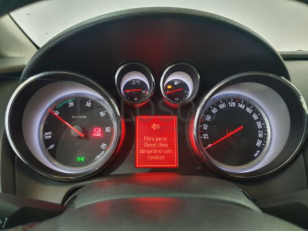 Opel Astra 1.7 CDTI · Ano 2012