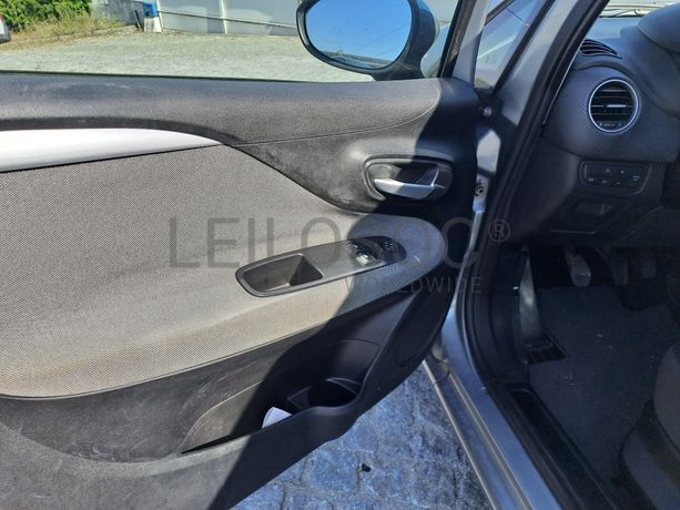 Fiat Punto · Ano 2010