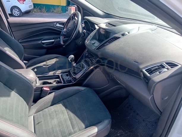 Ford Kuga · Ano 2018