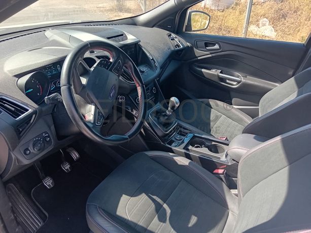 Ford Kuga · Ano 2018