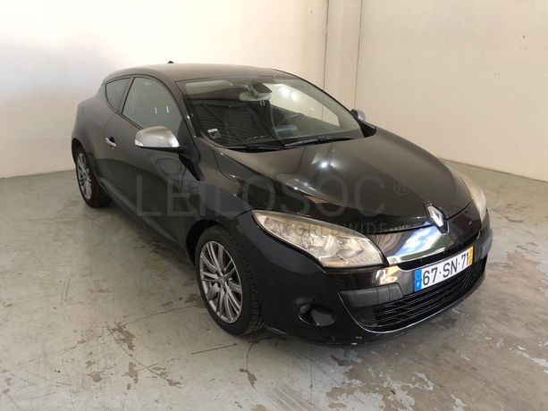 Renault Mégane III Coupé · Ano 2013