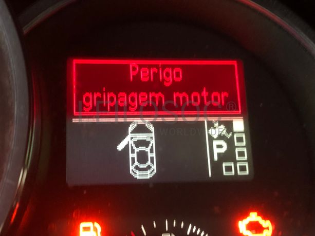 Renault Mégane III Coupé · Ano 2013