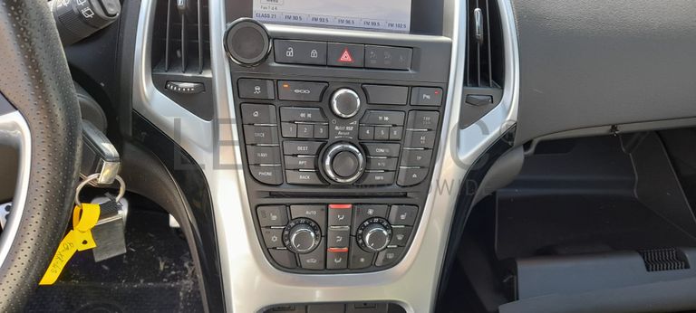 Opel Astra 1.7 CDTI · Ano 2014