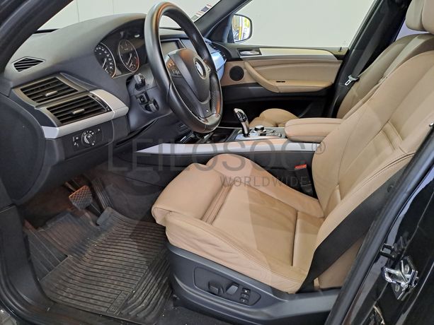 BMW X5 · Ano 2008