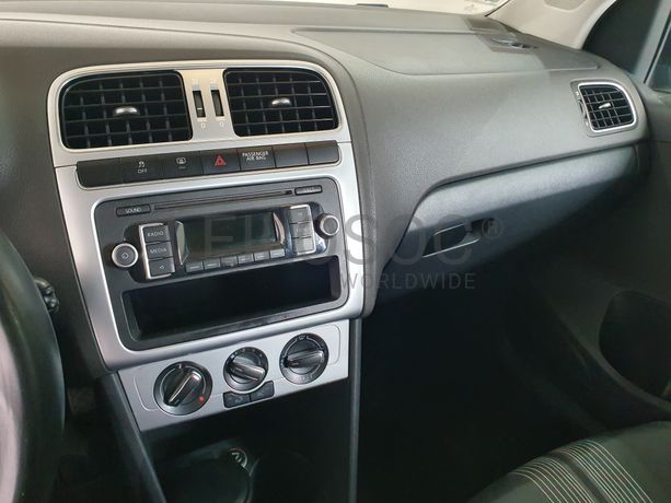 Volkswagen Polo · Ano 2012