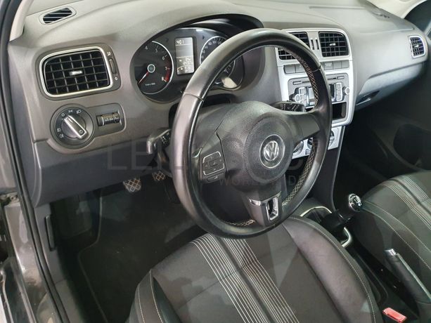 Volkswagen Polo · Ano 2012