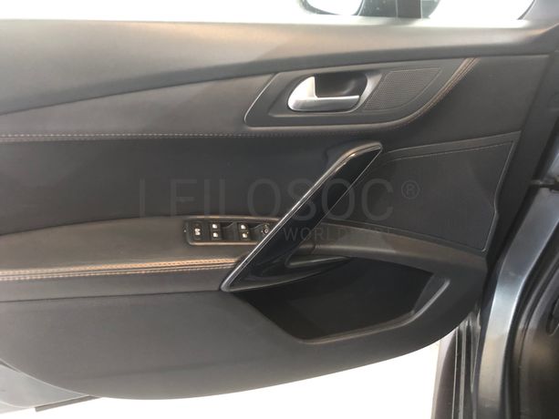 Peugeot 508 RXH Híbrido Diesel · Ano 2012