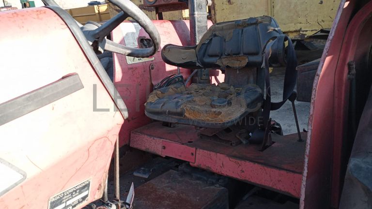 Trator Massey ferguson