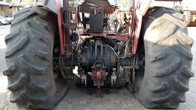 Trator Massey ferguson