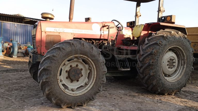 Trator Massey ferguson