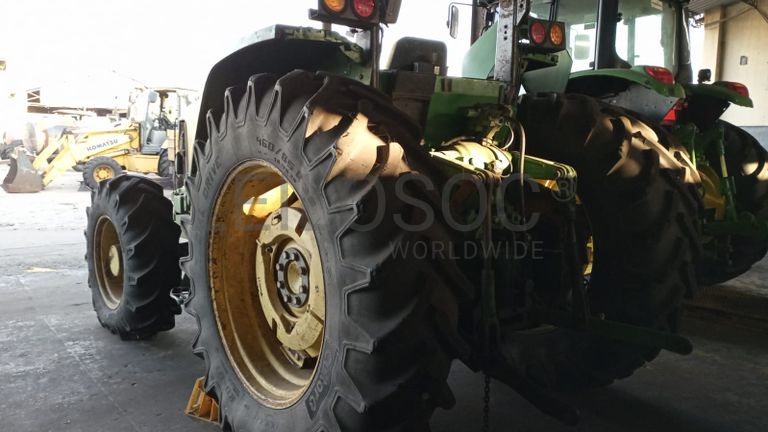 Trator John Deere